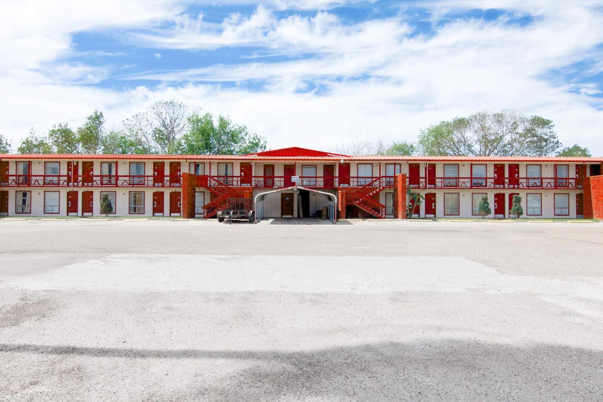 OYO Hotel Alice TX Hwy 281 West Zewnętrze zdjęcie